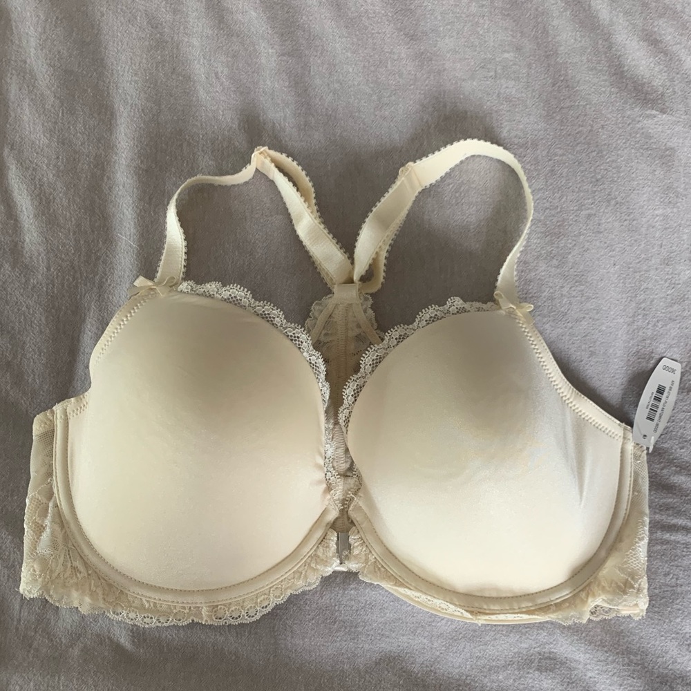 New Cream Adore Me Push up Bra 36DDD